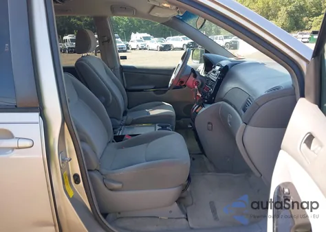 2005 Toyota Sienna Le from USA, damaged, VIN 5TDZA23C15S319823